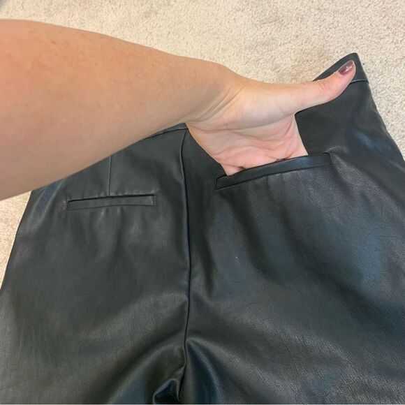 Banana Republic black front pleated faux leather pants Sz 8P - Picture 6 of 14